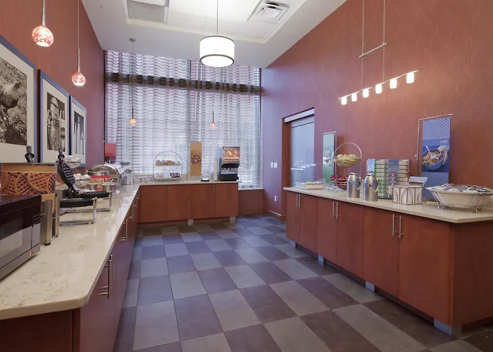 Hampton & Downtown 3* Pittsburgh