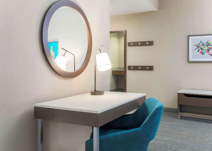 Hampton & Downtown Hotel 3*