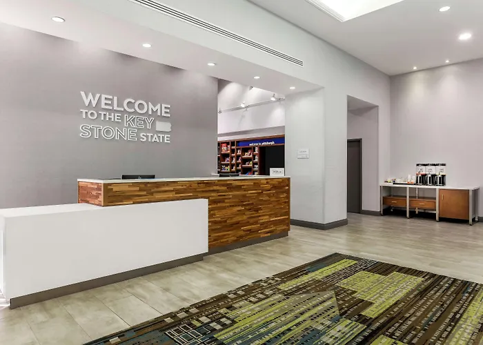 Hampton & Downtown Hotel