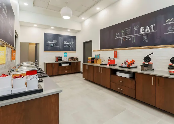 Hampton & Downtown Hotel 3*