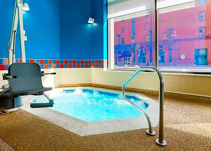 Hampton & Downtown 3* Pittsburgh
