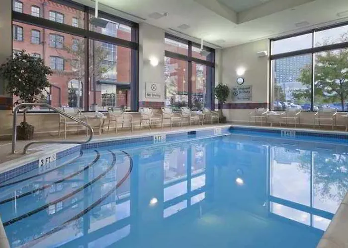 Hampton & Downtown 3*