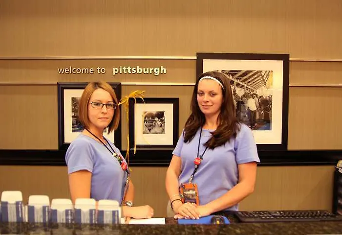 Hampton & Downtown Hotel 3*